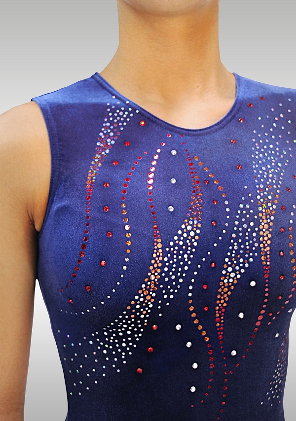 Turnpakje V672 blauw / rode glitter
